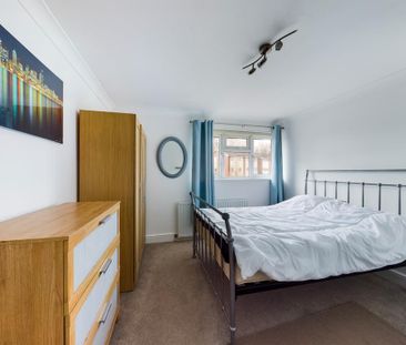 1 bedroom end of terrace house to rent - Photo 2