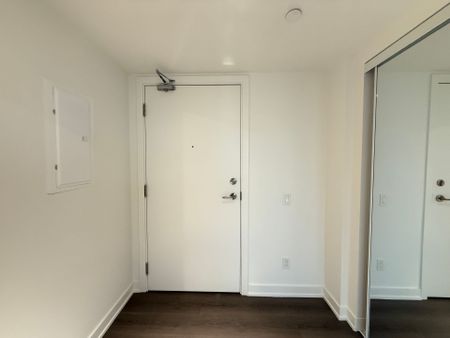 For Lease - 8 Wellesley Street Unit# 4715, Toronto, Ontario - Photo 4