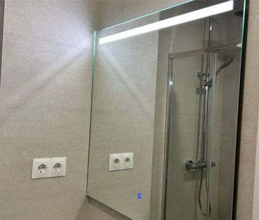 Piso de alquiler en Avenida del General Perón, 22, Cuatro Caminos -... - Photo 2