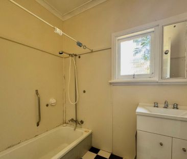 Charming 2x1 in central location. - Photo 6