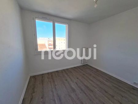 Location Appartement 4 pièces 65m² VILLEFRANCHE SUR SAONE 69400 - Photo 2