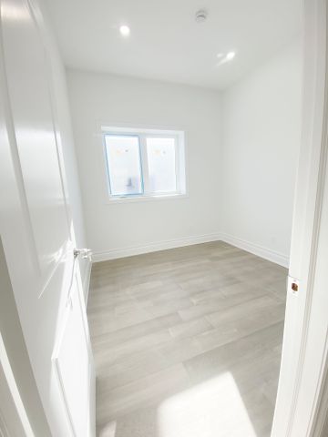 For Lease - 81 Hallam Street Unit# Room L201, Toronto, Ontario - Photo 2