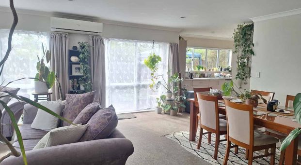 Charming home - sunny and spacious - Photo 1