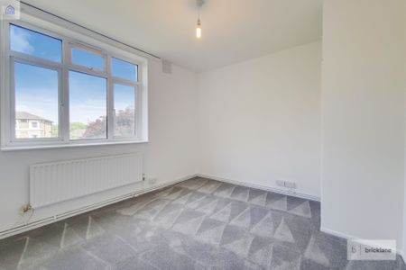 Drakes Court, Devonshire Road - Photo 3