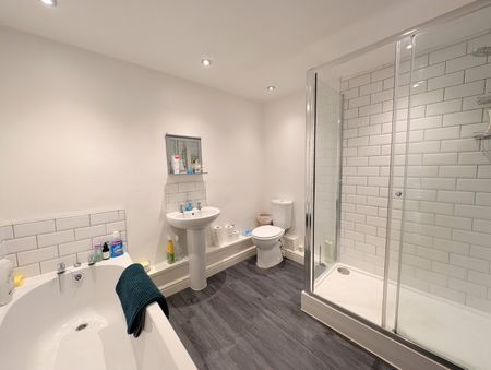 2 bedroom semi-detached house to rent - Photo 3