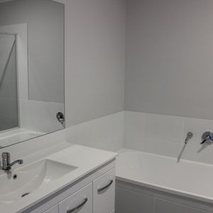 Home For Rent - Photo 3