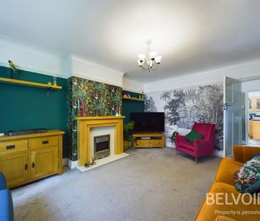 4 bedroom detached house to rent - Photo 2