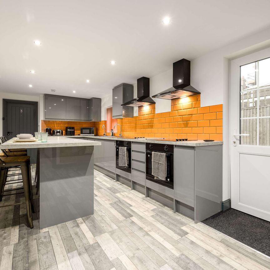 Brand New En-Suite In Bicester! 🏡 Bills Inc! Room 1 - Photo 1