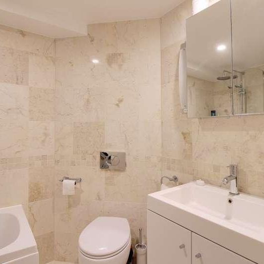 London, Spitalfields, E1 - Photo 1