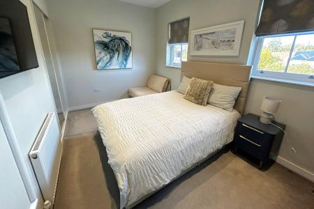 1 bedroom mews to rent - Photo 4