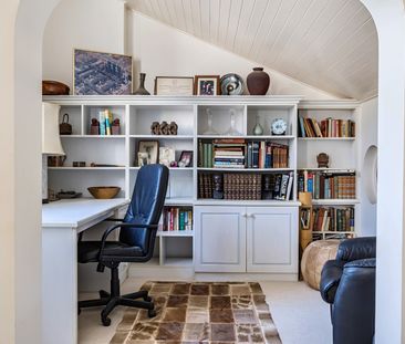 Harbour Watch, 391 Sandbanks Road, Poole, Dorset, BH14 - Photo 3