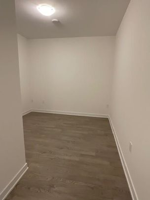 For Lease - 120 Eagle Rock Way Unit# 411, Vaughan, Ontario - Photo 1