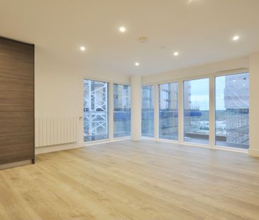 Pegler Square, Kidbrooke Village, London, SE3 9GW - Photo 2
