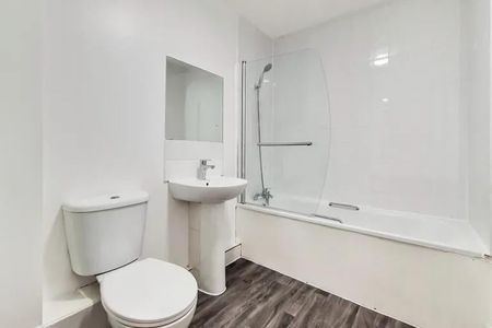1 Bed Flat, Newham Way, E6 - Photo 5