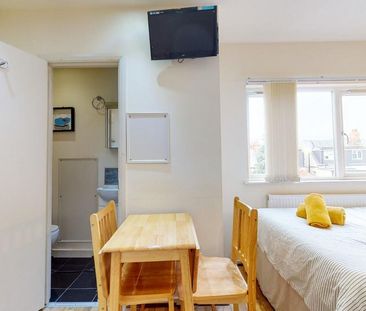 Studio to rent - Photo 5