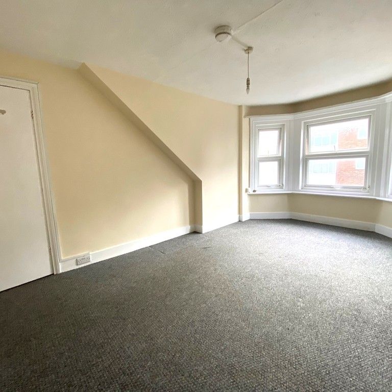 1 bed apartment to rent in Milward Road, Hastings, TN34 - Photo 1