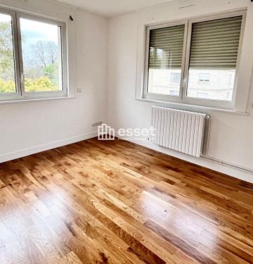 Appartement • Saint James-Général Koenig - Photo 4