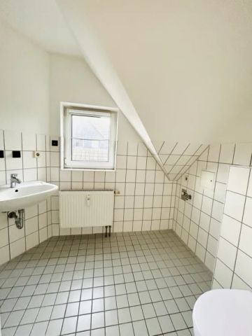 stilvolle 4 Raum Maisonette-Wohnung mt Balkon in top gepflegter Wohnanlage in Meuselwitz! - Photo 5