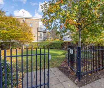 Revere Way, Epsom, KT19 - Photo 2