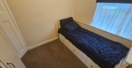 Mexborough Place, Chapel Allerton, Leeds, LS7 3EB - Photo 4