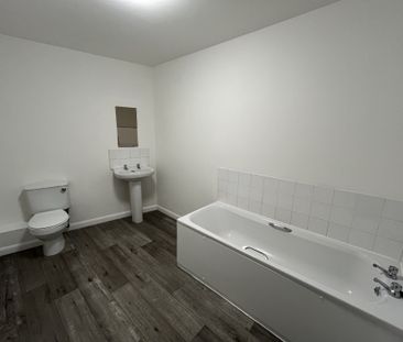 3 bed apartment to rent in St Peters Gate, BH1 - Photo 6
