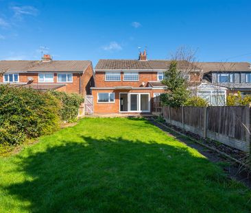 3 Bedroom Semi-Detached House for Rent - Photo 3