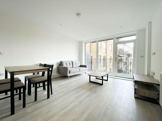 1 bedroom flat to rent - Photo 1