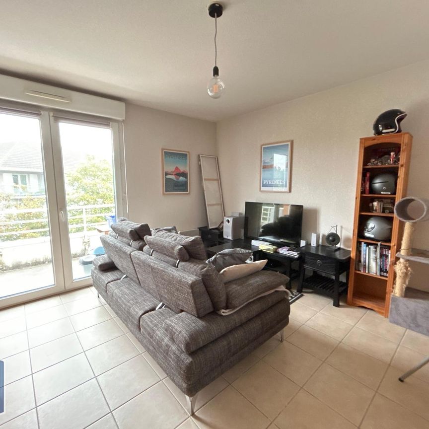 Location Appartement 3 pièces 57m² LESCAR 64230 - Photo 1