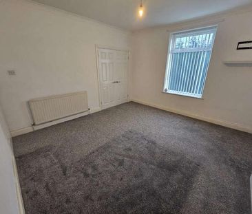 South View West, Rowlands Gill, NE39 - Photo 3