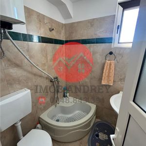 Garsoniera spatioasa de inchiriat, ideala pentru muncitori - Photo 2