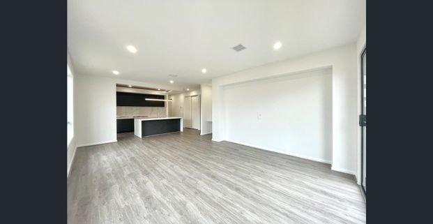 Brand New Family Living!!! - Photo 1