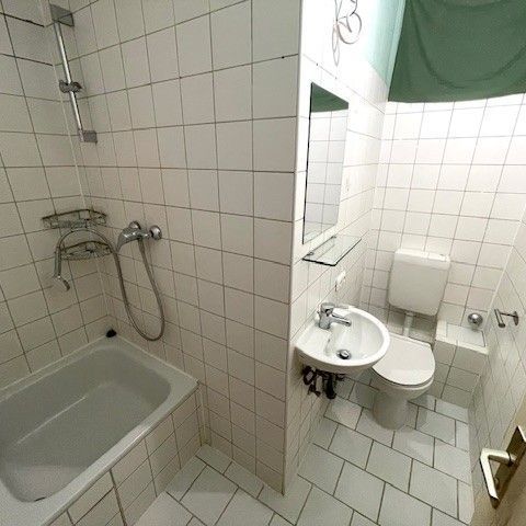 Charmante 2-Zimmer Erdgeschoss Wohnung in Berlin-Moabit! - Photo 1