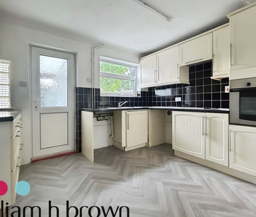 Hawthorn Avenue - Photo 4