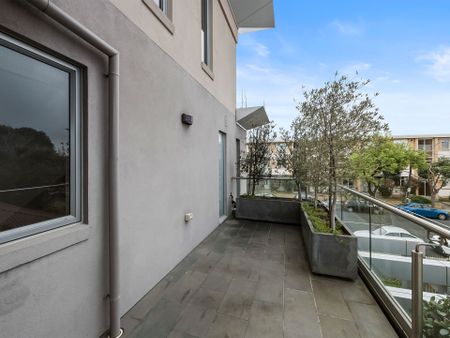 2B Sutherland Road ARMADALE - Photo 5