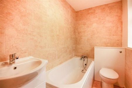 2 bedroom terraced house to rent - Photo 5