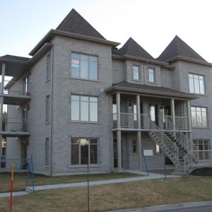 St-Romuald, 4½ à louer, 1er étage, disponible le 1er février 2026 - Photo 2