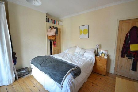 3 bedroom terraced house to rent - Photo 5