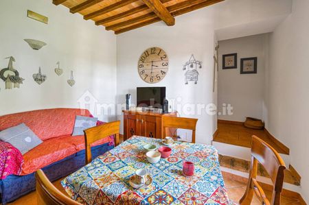 Trilocale via San Donato 2, Passignano sul Trasimeno - Foto 2