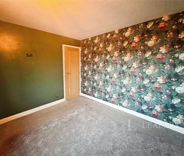 3 bedroom semi detached to rent Redstone Close, Redditch, Worcester... - Photo 6
