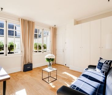 Appartement • Les Halles - Photo 4