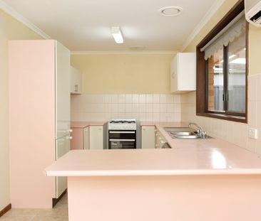 Spacious 3-Bedroom Home in Epping - Photo 6