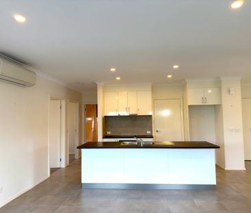 IMMACULATE 3 BEDROOM HOME WITH GARDEN PACKAGE INCLUDED! - Photo 6