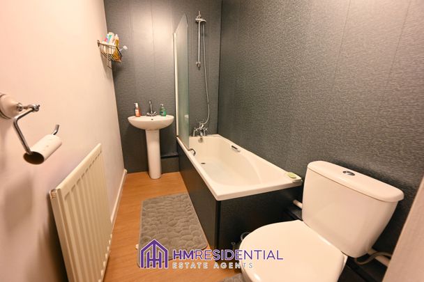 2 Bedroom first floor flat, Monday Crescent, Arthurs Hill, NE4 5BE Available 01/12/2025 £850.00 pcm - Photo 1