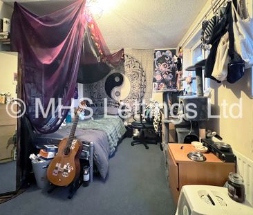 4 Bedroom End Terraced House for rent in Well Close Rise - Photo 6