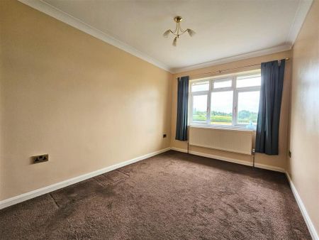 4 bedroom detached house to rent - Photo 5