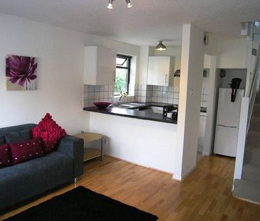 4 bedroom terraced house to rent - Photo 1