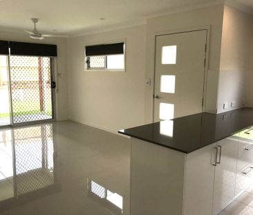 Immaculate 2-Bedroom Duplex - Inspections Fully Booked - Photo 4