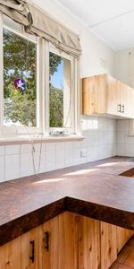 EXCEPTIONALLY SPACIOUS AND PERFECTLY POSITIONED SEMI ATTACHED HOME = SHARED BACK GARDEN AND SHED - Photo 3