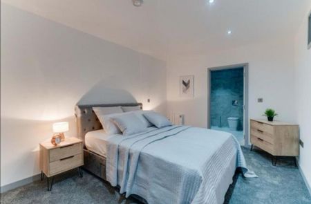 2 bedroom flat to rent - Photo 4