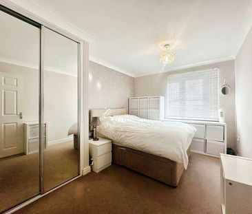 Datchet Road, Slough, SL3 - Photo 3